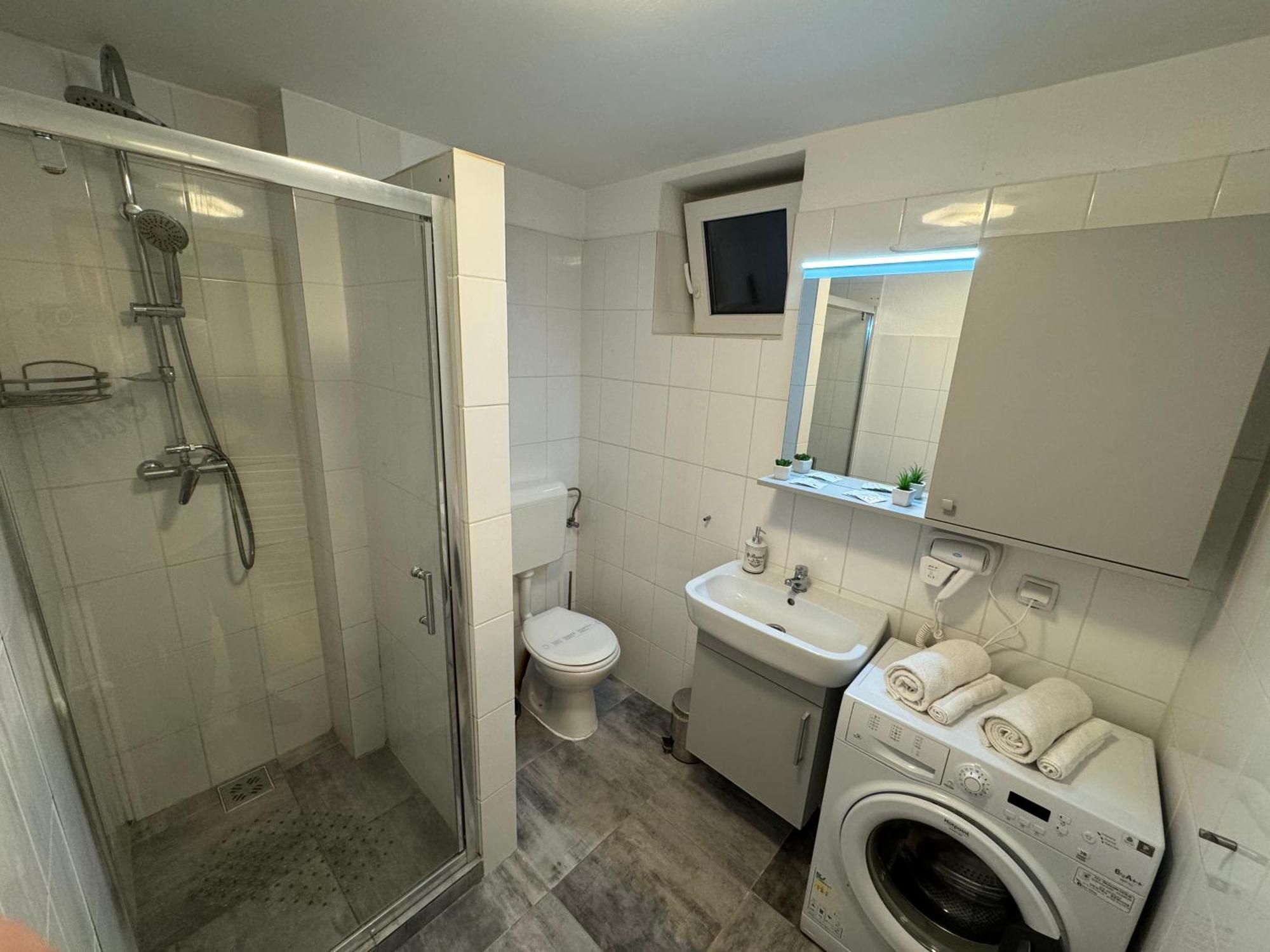 City Center Apartman Satu Mare Buitenkant foto
