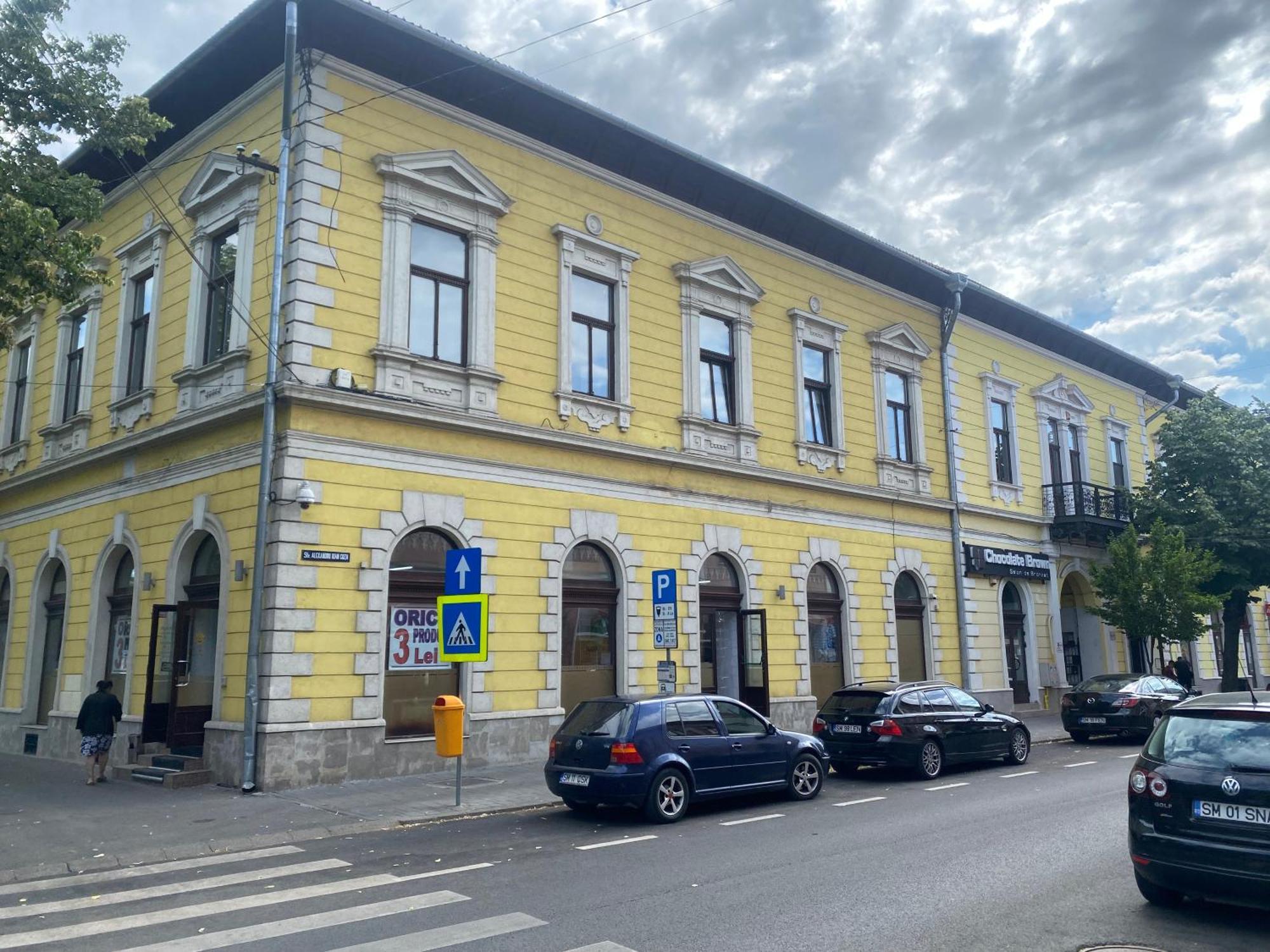 City Center Apartman Satu Mare Buitenkant foto